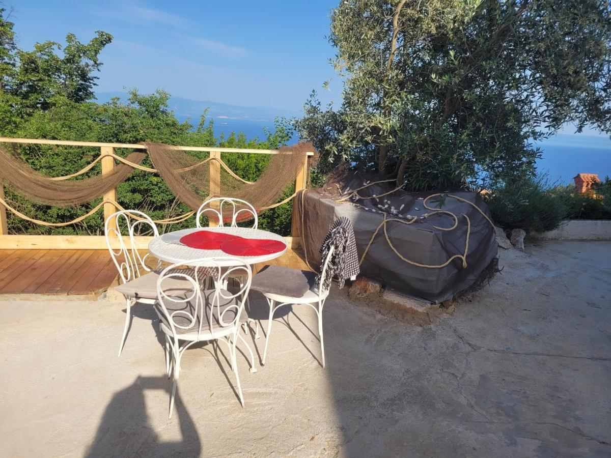Ferienwohnung Mit Pool Kroatien Mit Meerblick Und Pool Lovran Exterior photo