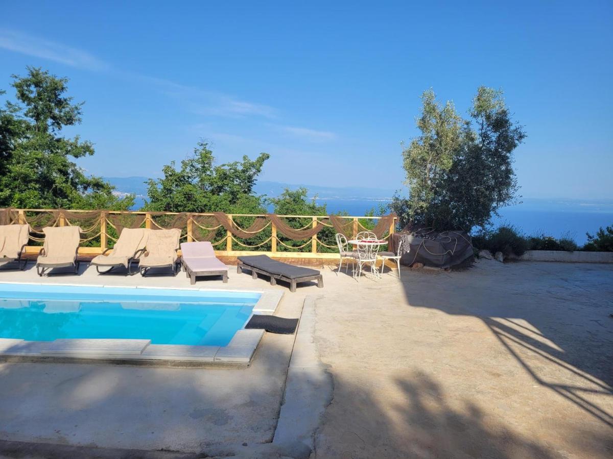 Ferienwohnung Mit Pool Kroatien Mit Meerblick Und Pool Lovran Exterior photo