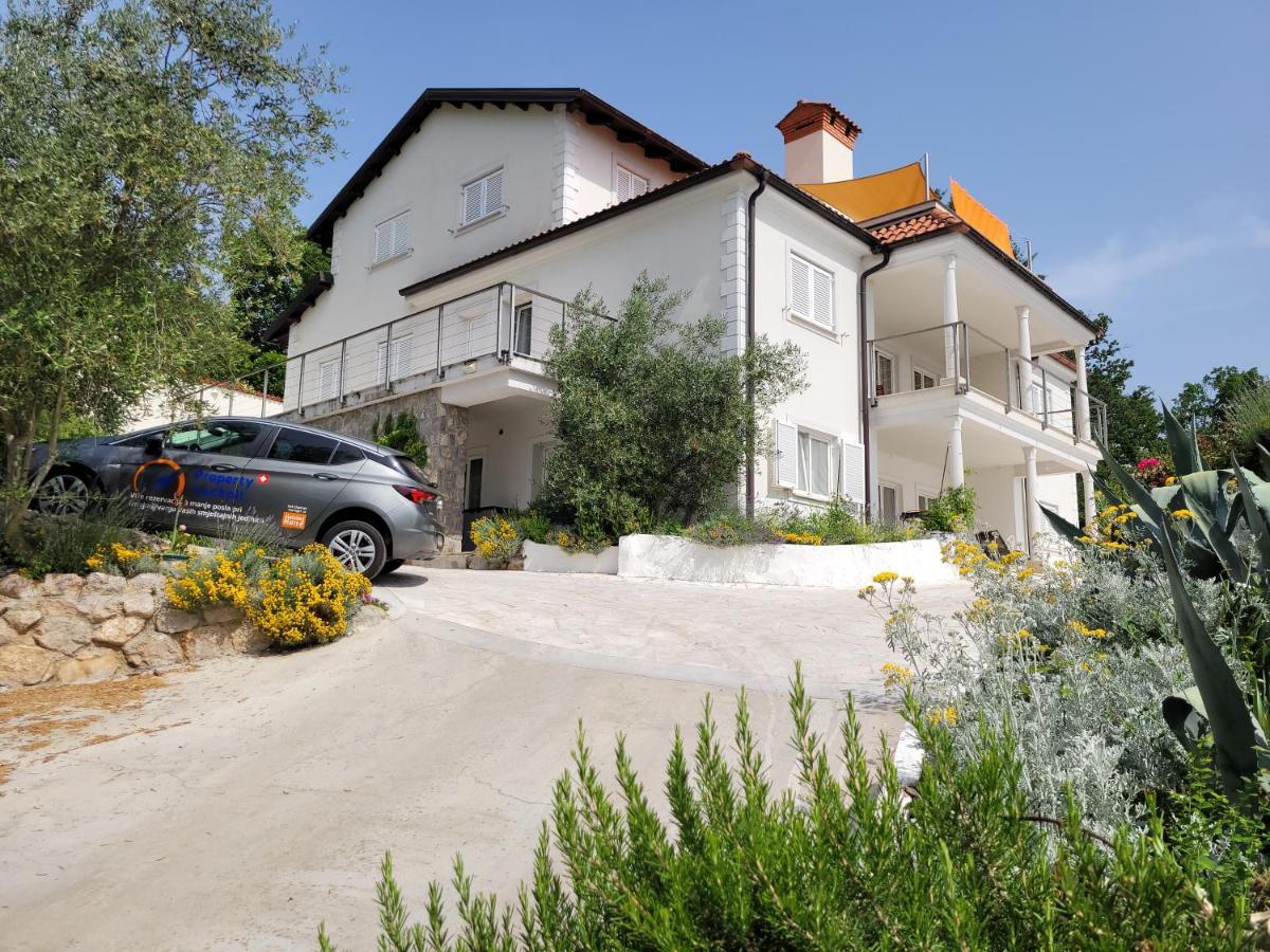 Ferienwohnung Mit Pool Kroatien Mit Meerblick Und Pool Lovran Exterior photo