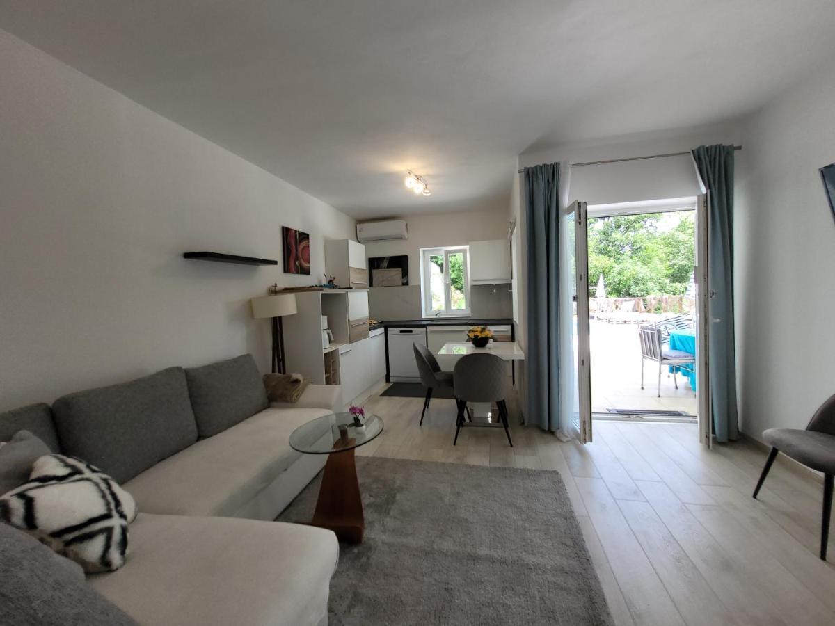 Ferienwohnung Mit Pool Kroatien Mit Meerblick Und Pool Lovran Exterior photo