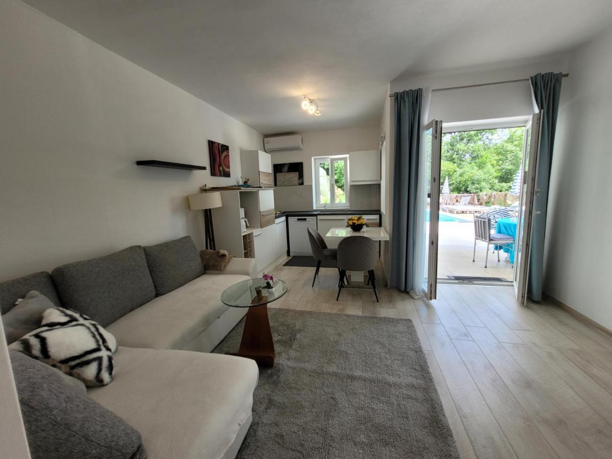 Ferienwohnung Mit Pool Kroatien Mit Meerblick Und Pool Lovran Exterior photo