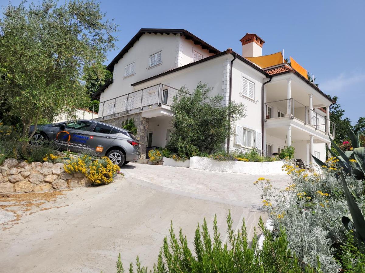 Ferienwohnung Mit Pool Kroatien Mit Meerblick Und Pool Lovran Exterior photo